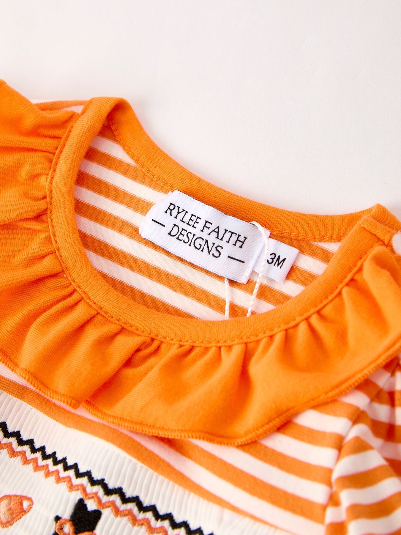 Halloween Striped Baby Girls Romper with Cat Smocking Embroidery – Perfect for Fall