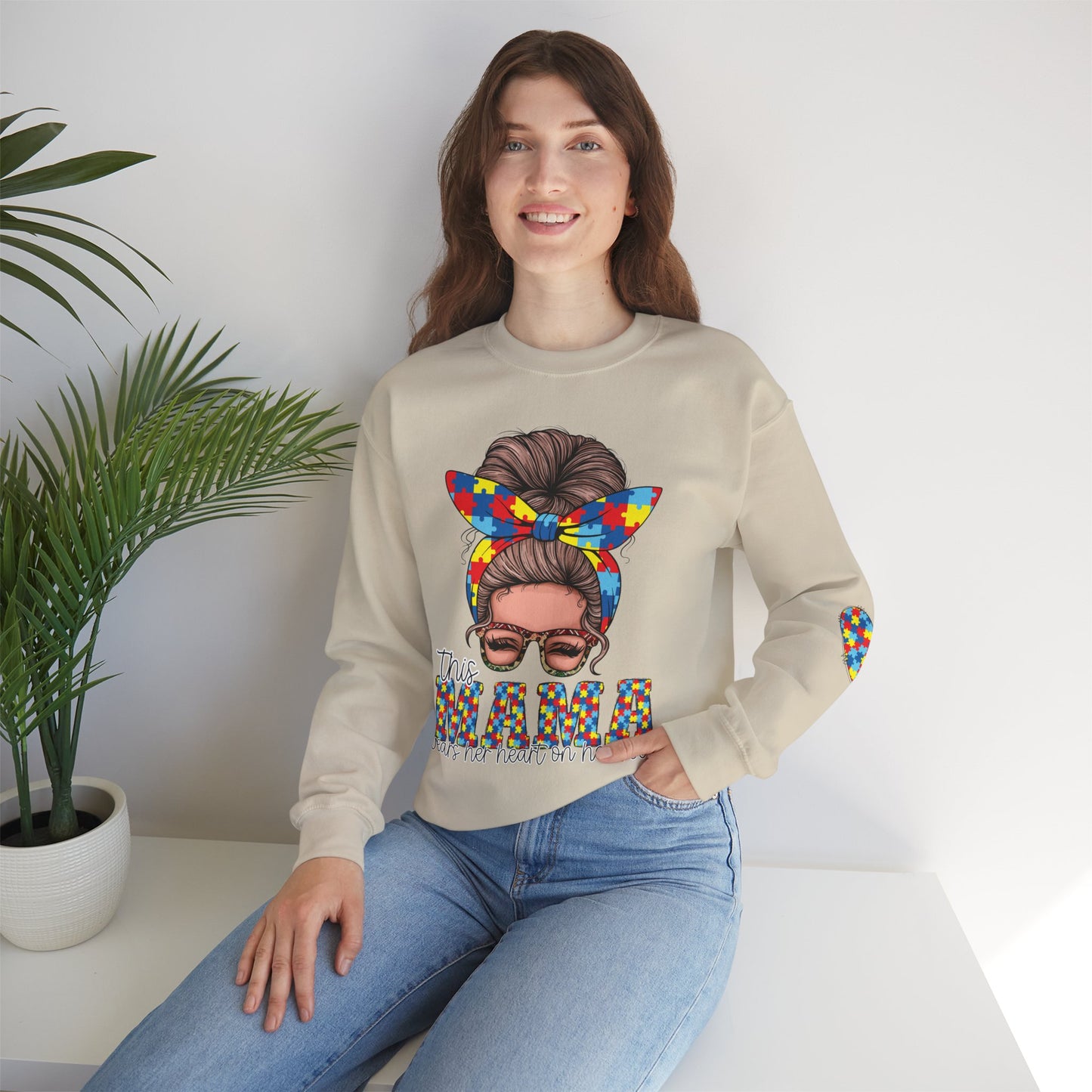 Autism Awareness Mama Sweatshirt – Unisex Heavy Blend™ Crewneck