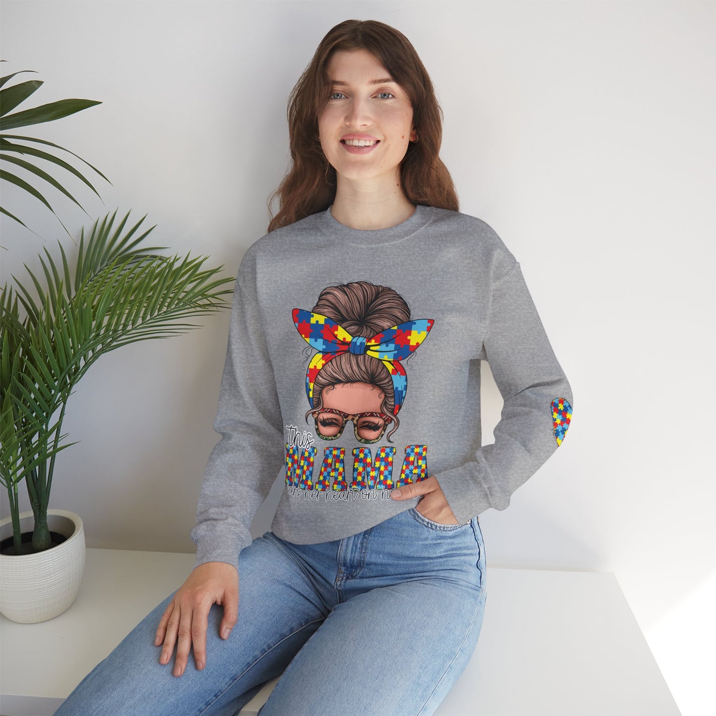 Autism Awareness Mama Sweatshirt – Unisex Heavy Blend™ Crewneck