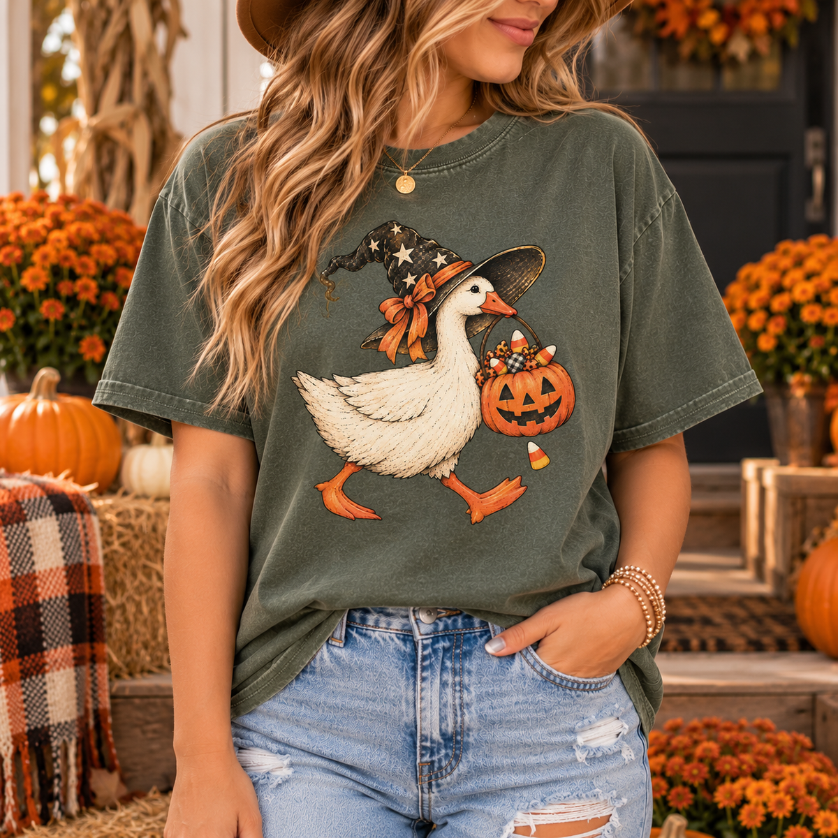Halloween Goose – Adult Comfort Colors Tee